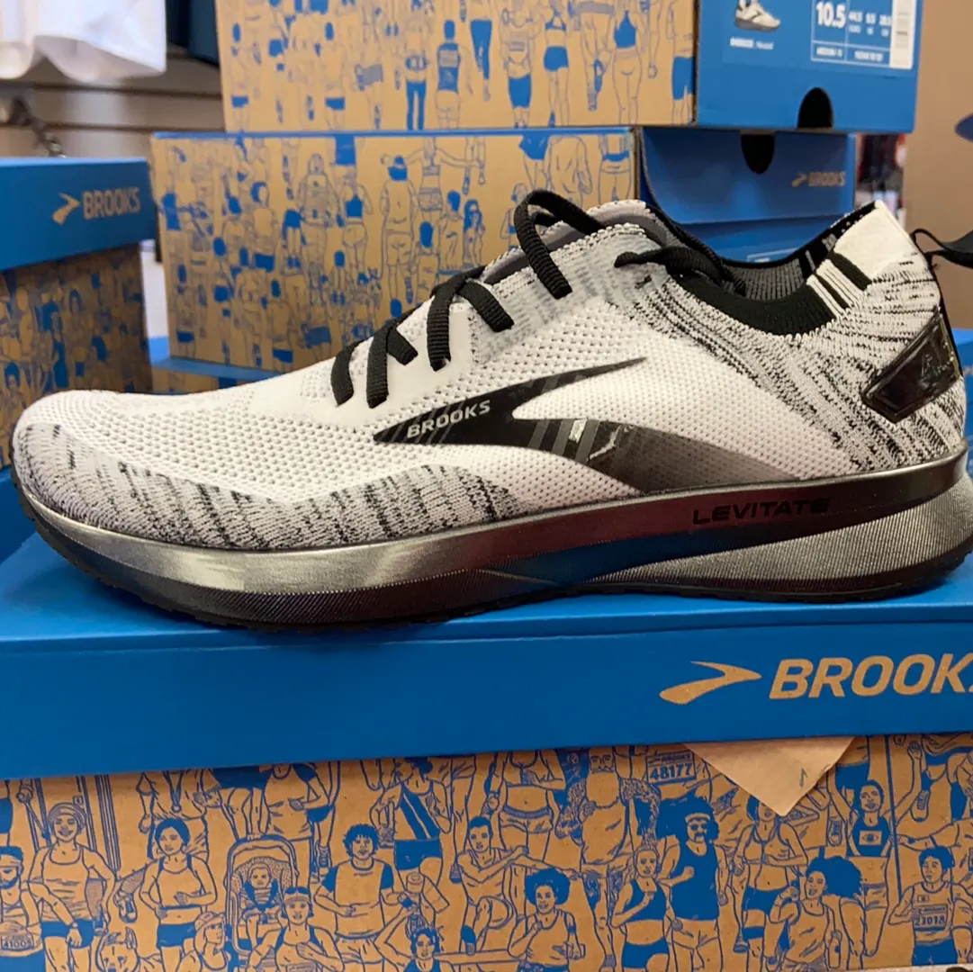 Brooks Levitate 4